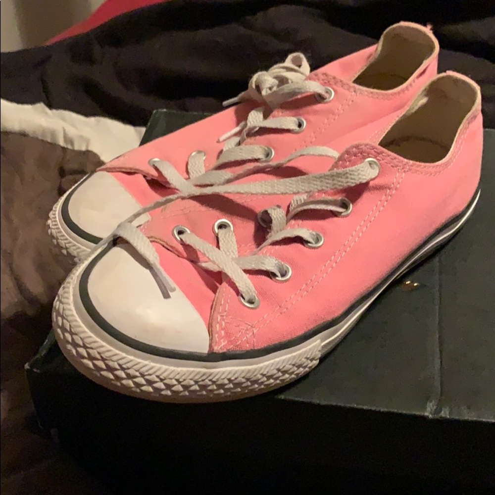 Girls Pink Converse